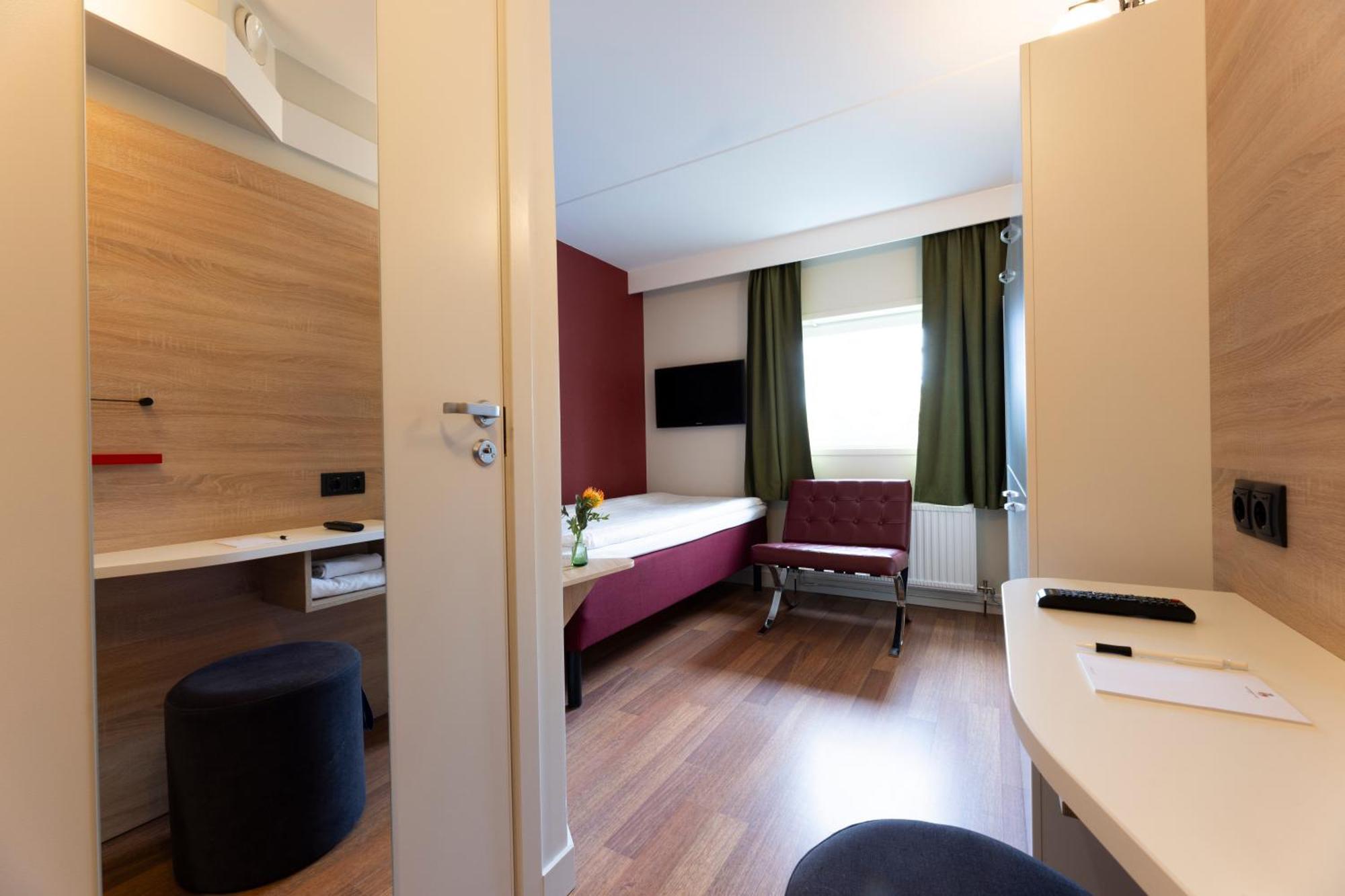 Good Morning Oerebro Hotell Eksteriør bilde